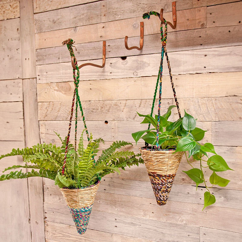 Ampelkruka Artisan - Cone, Small 5 Ampelkruka Artisan - Cone, Small - Image 3