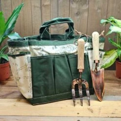 Kit Med Redskapsväska, Sjumilaskogen