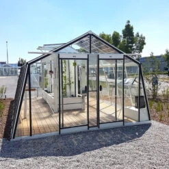 Action 22,5 Kvm, Lackerat