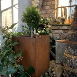 Kruka Corten Med Botten 45x45x55 Cm -Garden Supplies Sales 2024 utekruka corten rost i tradgard 3